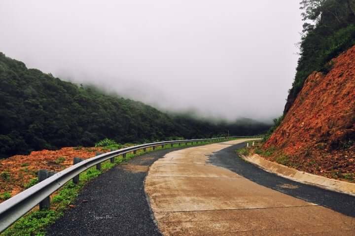 Today, this pass has become one of the most popular routes among many backpackers