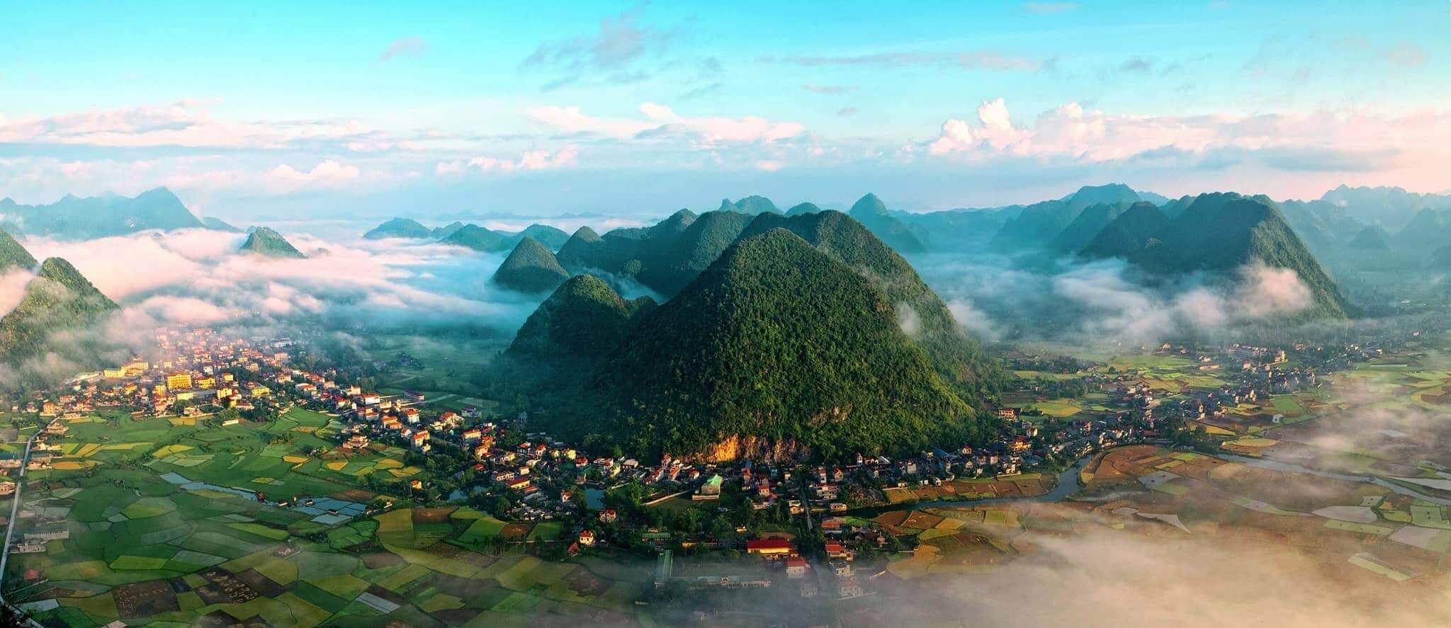 Có một ngôi làng du lịch ở miền Đông Bắc,100% nhà dân... đều quay về một hướng