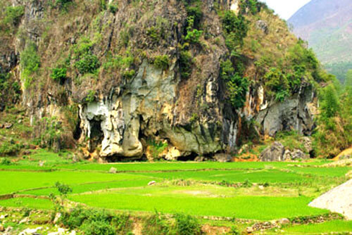 Di tích khảo cổ Nậm Tun