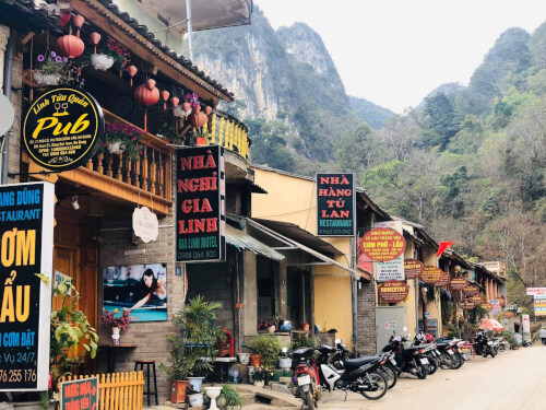 Dịch vụ lưu trú tại Phố Cổ Đồng Văn