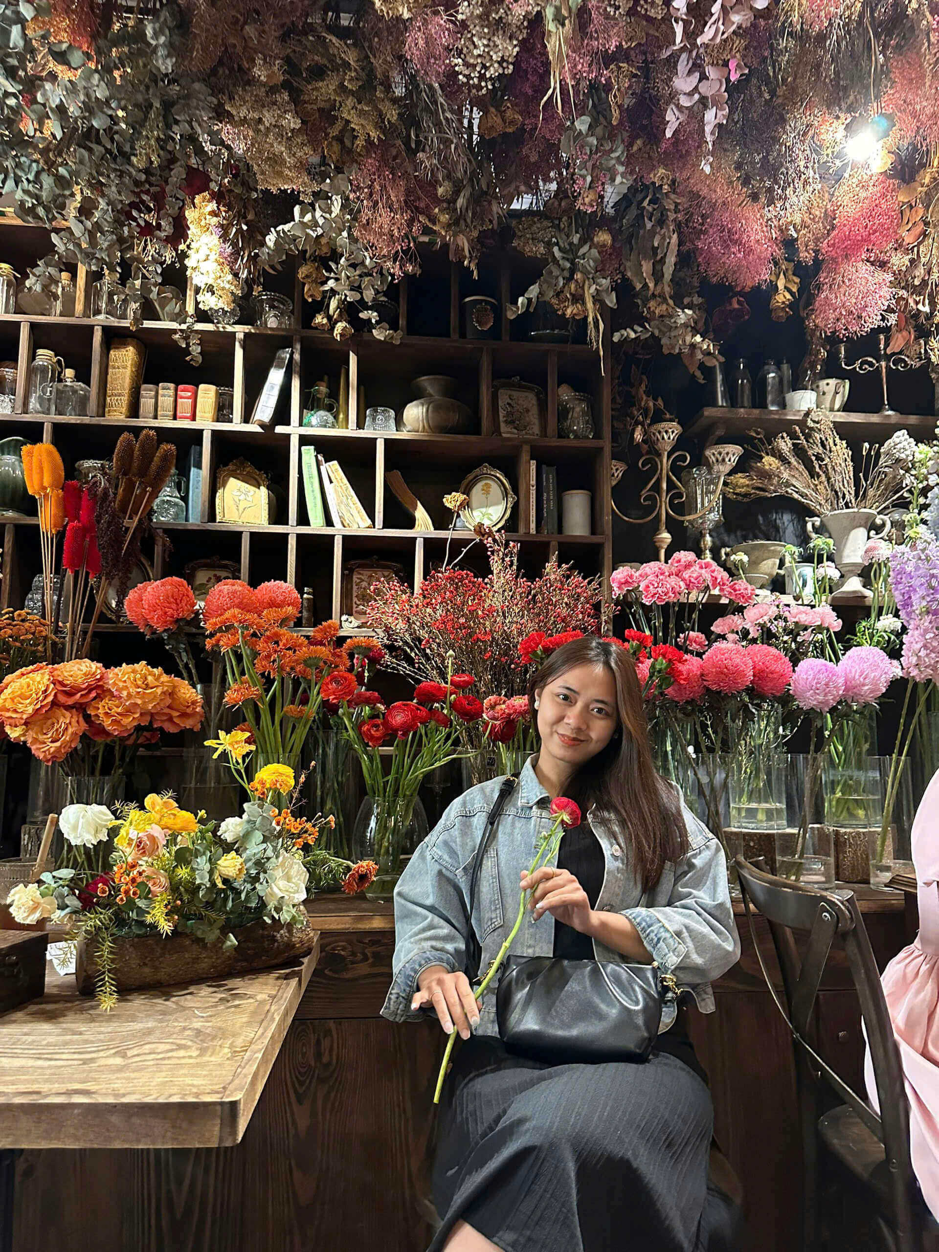 Trải nghiệm ẩm thực hấp dẫn cho người yêu hoa tại Mira Florist & Garden