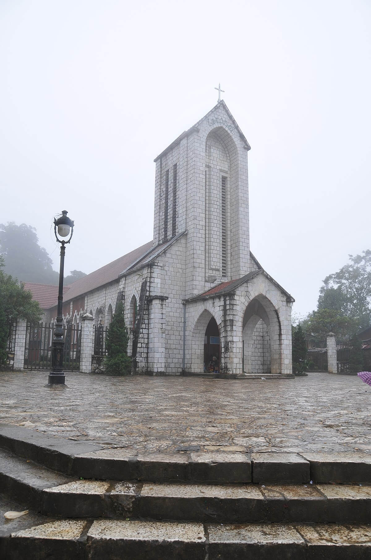 Nhà thờ đá Sapa