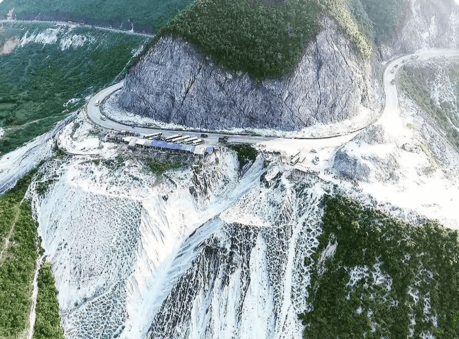 Đèo Thung Khe ( Đèo Đá Trắng)