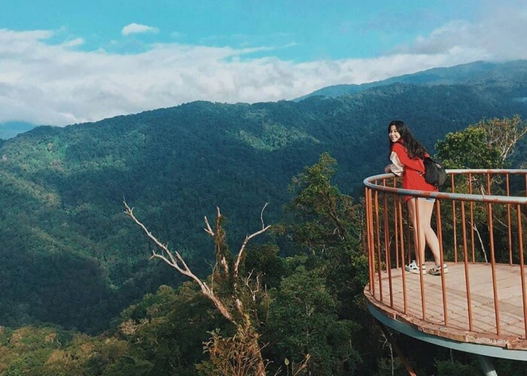 Que Tay Giang 피크