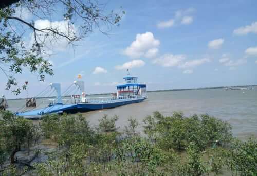 タンラップ港の美しい景色