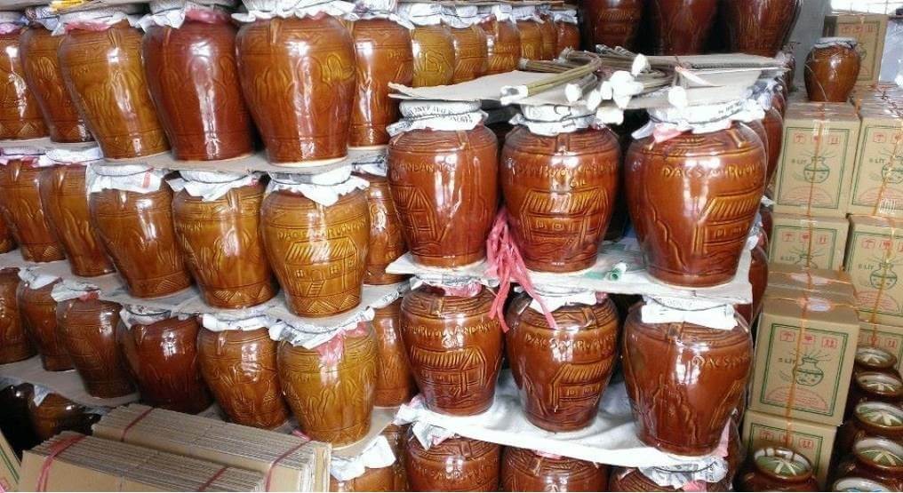 Chén Rượu Nếp Ngâm Hoành Bồ: Một Phần Linh Hồn Của Quảng Ninh