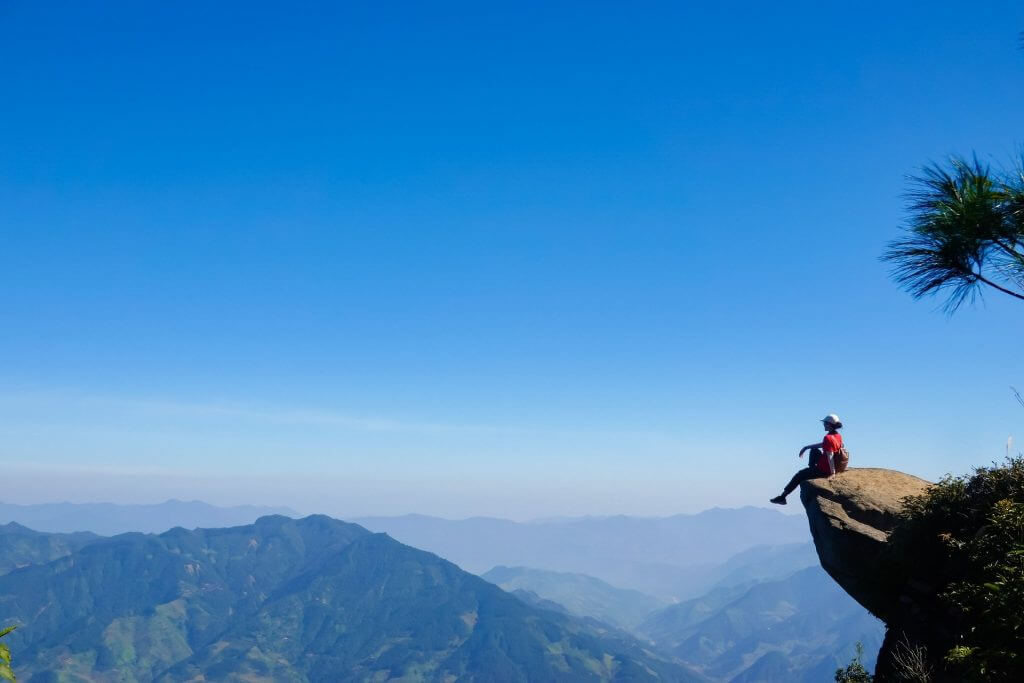 Mỏm đá đầu rùa ở Tà Xùa