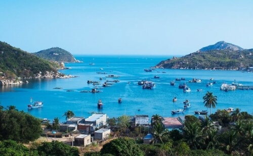 Vinh Hy Bay - 베트남에서 가장 아름다운 4대 만 중 하나