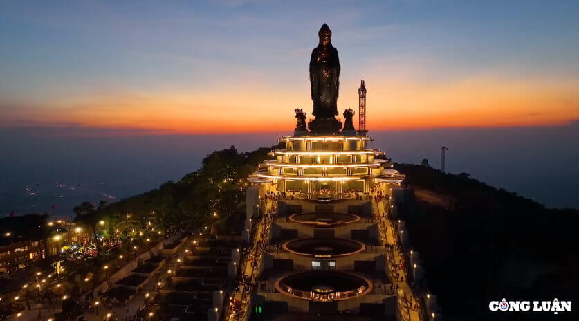 タイニンの有名な観光地を探索する
