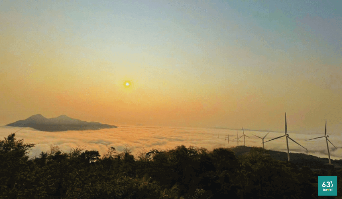 Săn mây trên đỉnh Cu Vơ,tỉnh Quảng Trị