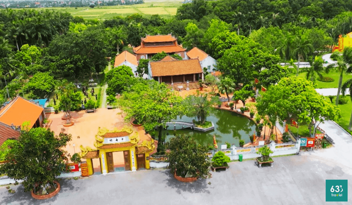 Đền thờ Nguyễn Bỉnh Khiêm,vị Trạng Nguyên lừng danh đất Cảng