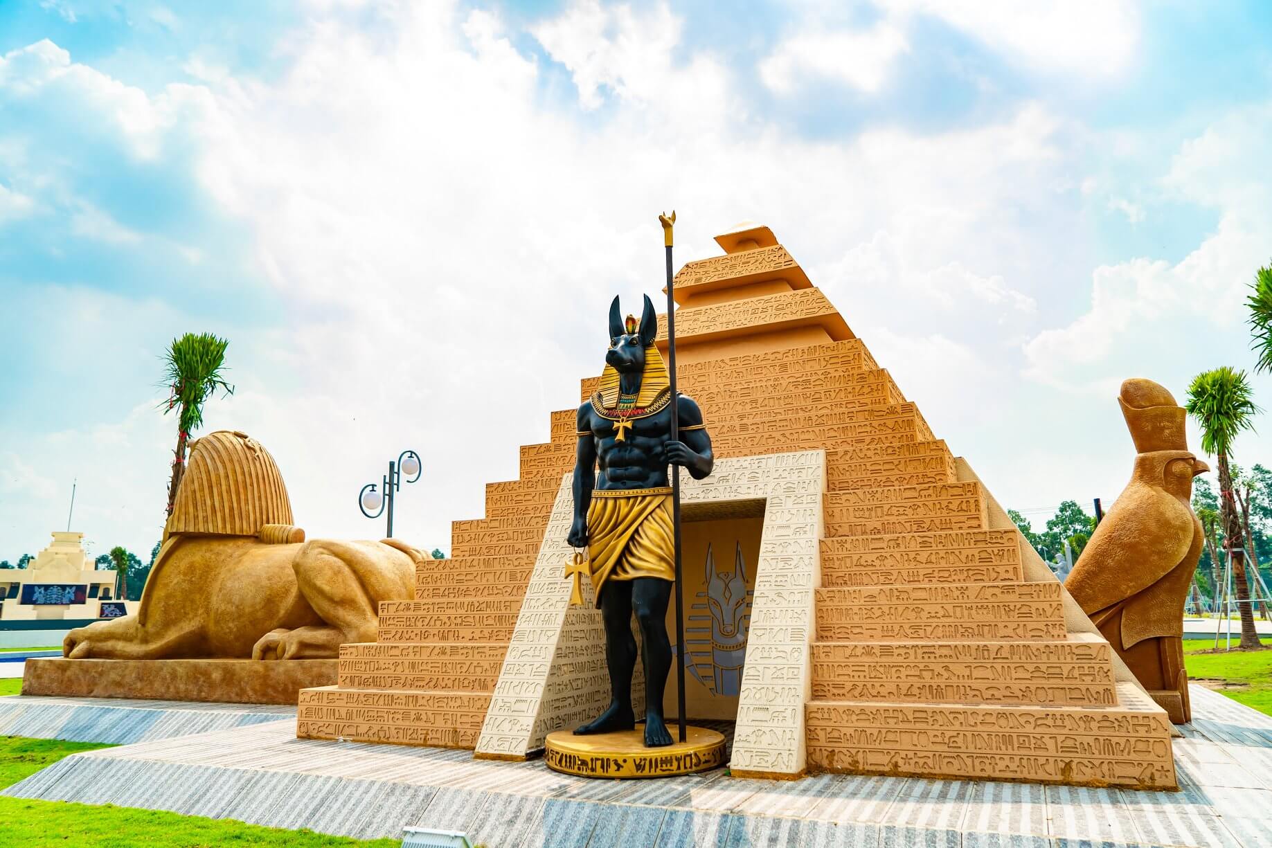 Công viên Ánh Sáng Kỳ Quan Cổ Đại - The Miracle