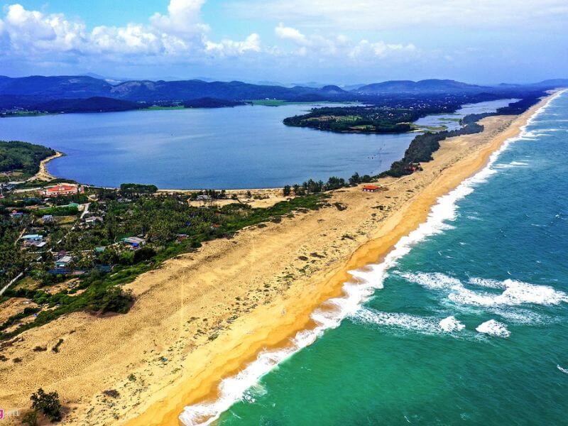 Khám phá Quảng Ngãi với đồng biển Sa Huỳnh tuyệt đẹp