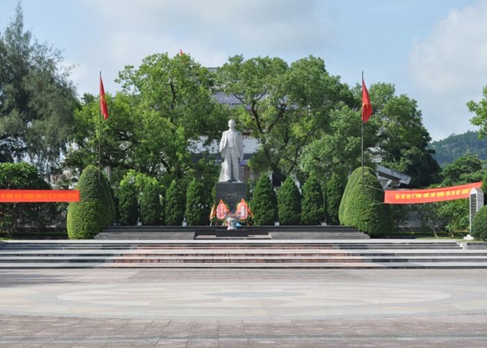 Khu Lưu Niệm Hoàng Văn Thụ