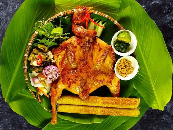 クエフォンに来たら名物料理もお見逃しなく