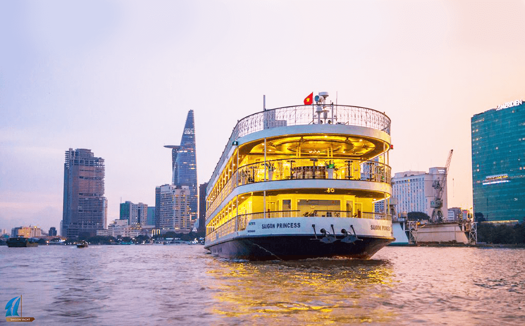 サイゴン プリンセス号でのディナーとサイゴン川クルーズ