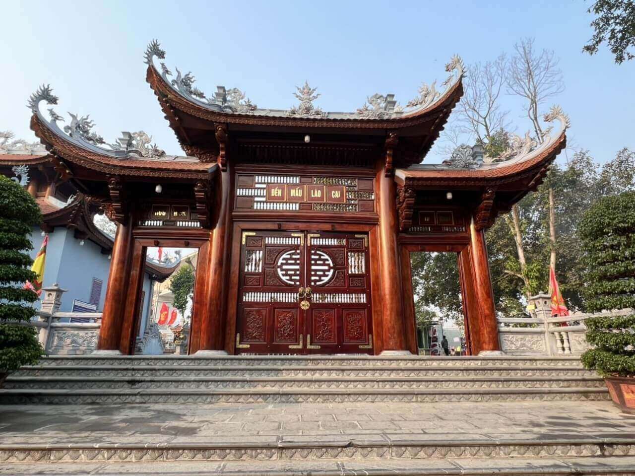 Đền Mẫu Lào Cai