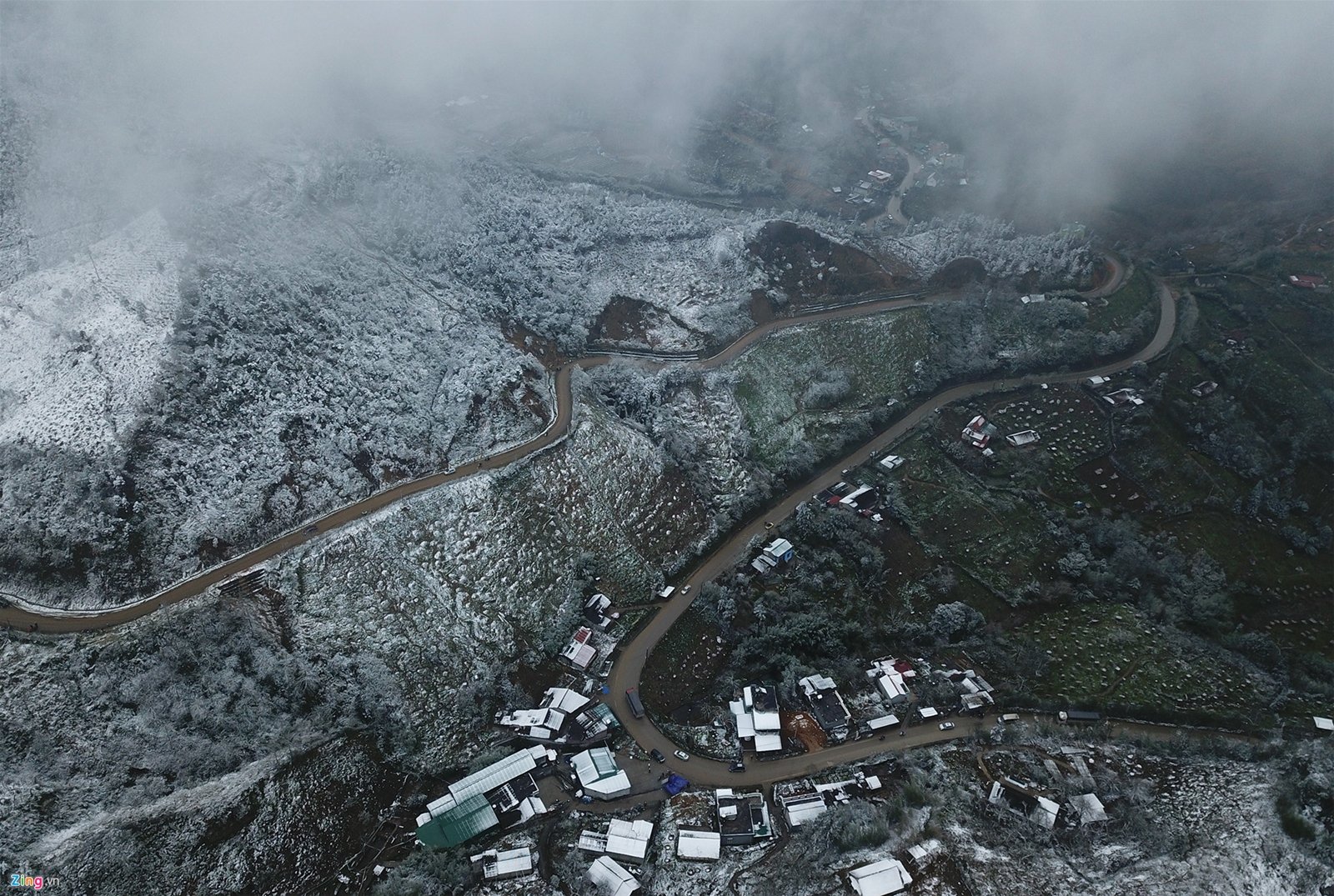 Cùng bạn bè lập kèo check-in đợt tuyết rơi đẹp nhất năm tại đèo Ô Quy Hồ