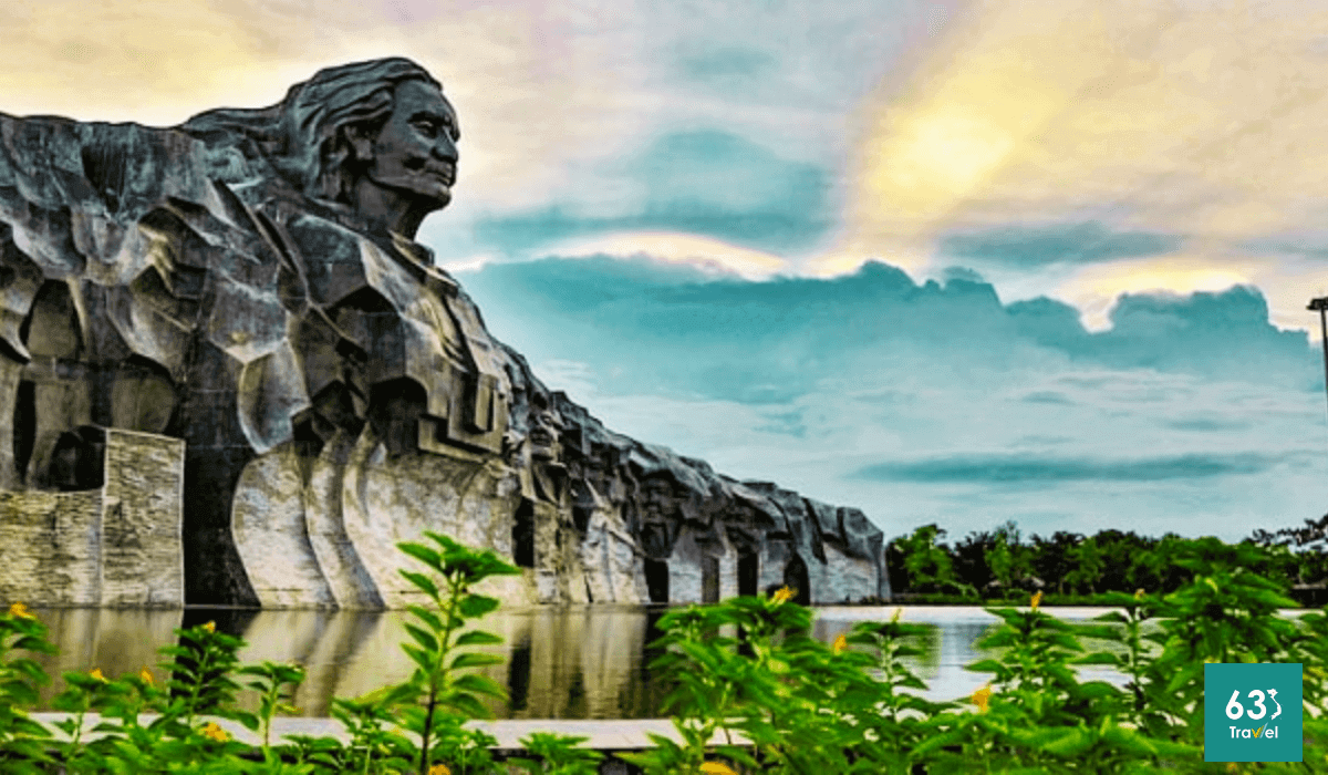 Tượng đài Mẹ Thứ - Công trình điêu khắc kỳ công ở Quảng Nam