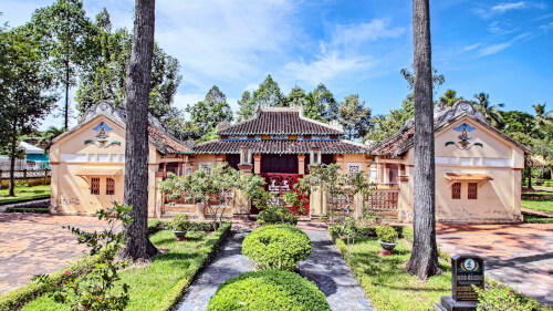 典型的な歴史的および建築的モニュメント - 文廟