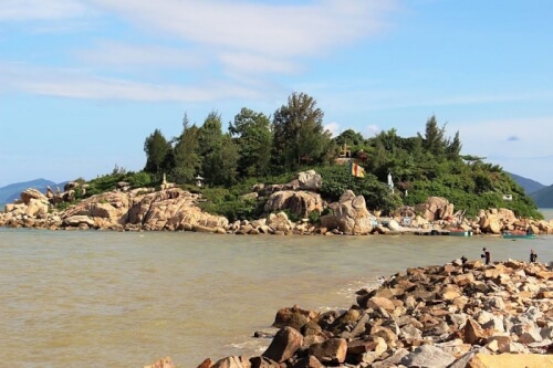 Hon Do - 방문객을 사로잡는 평화로운 작은 섬