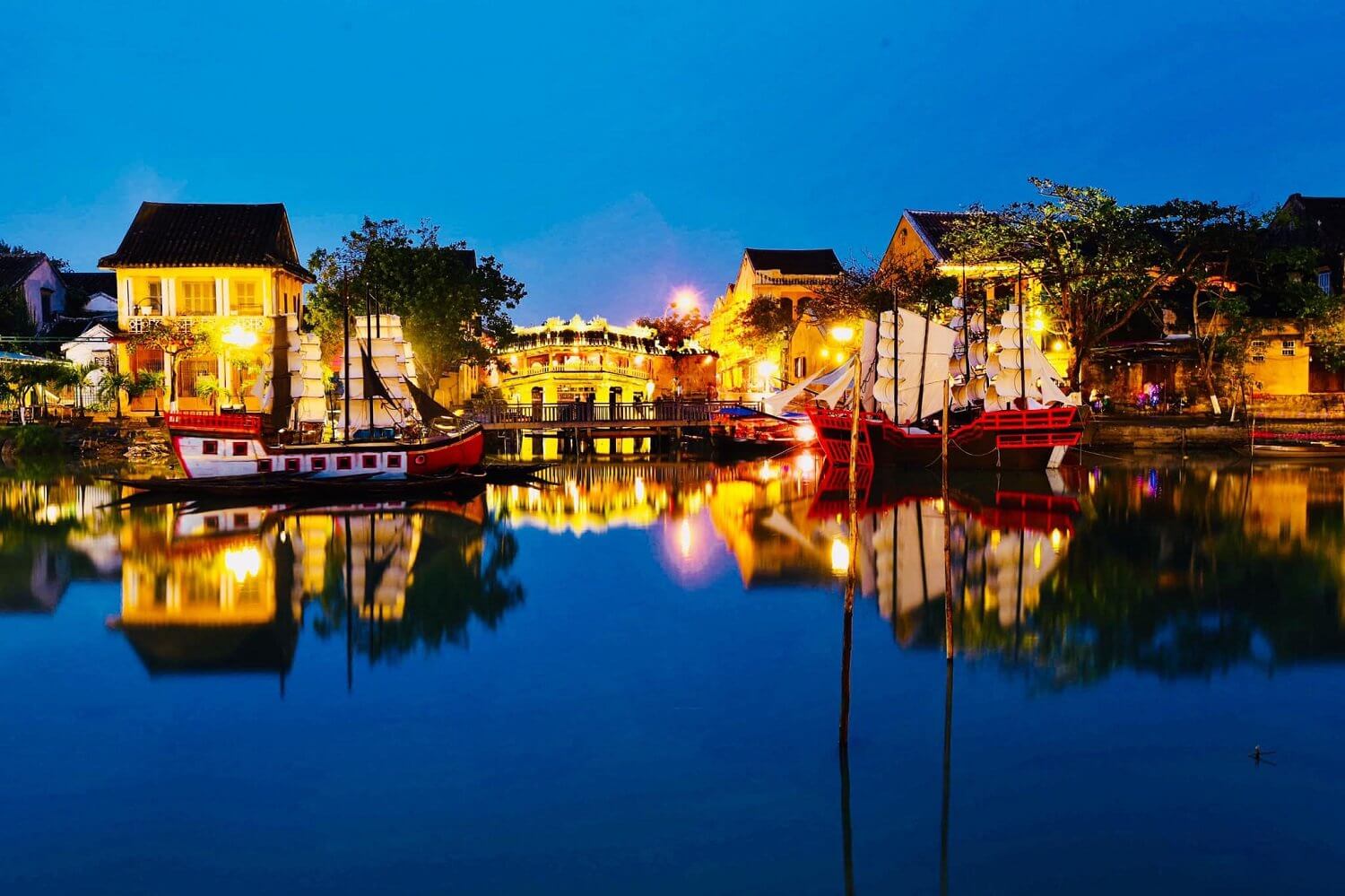 Combo tour Son Tra - NHS - Hoi An - Vinpearl NHA - Coconut Forest - Cu Lao Cham - Free play 5 days 4 days