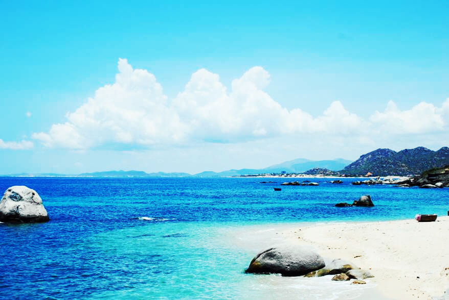 Bãi biển Suối Ồ