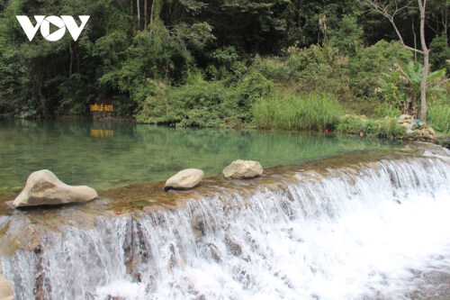 Suối Leenin - Di tích Pác Bó
