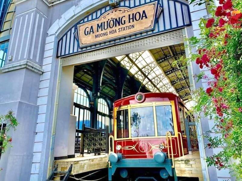 Trải nghiệm đi tàu hỏa ngắm nhìn cảnh đẹp Sapa tại ga Mường Hoa