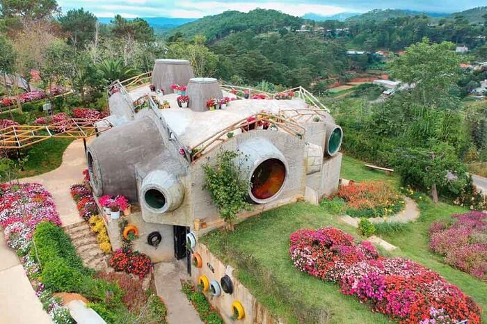 Khu du lịch Lá Phong