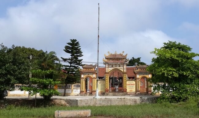 Đền Thờ Bà Chúa Muối