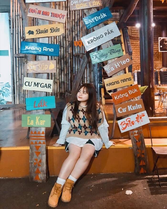 Đường sách cà phê Buôn Mê Thuột