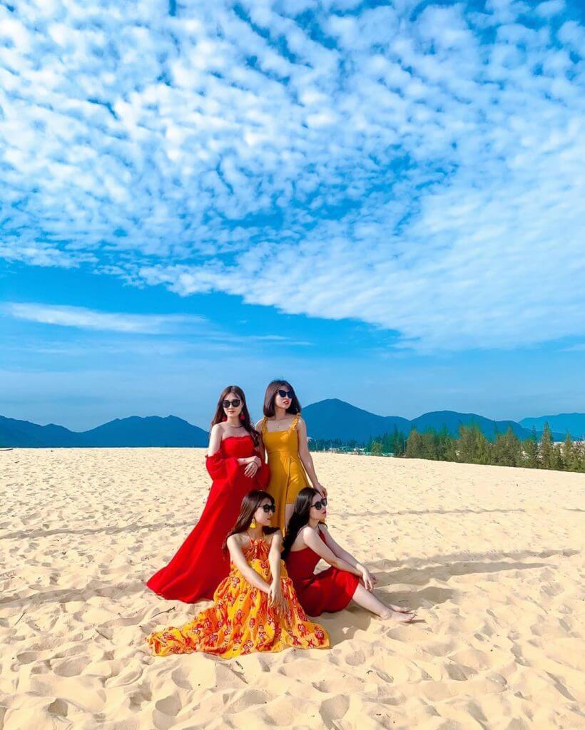 푸옹 마이 모래 언덕