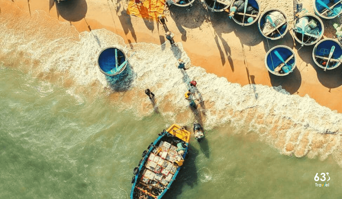 Du lịch Huế tham quan làng chài yên bình trên sông Bù Lu