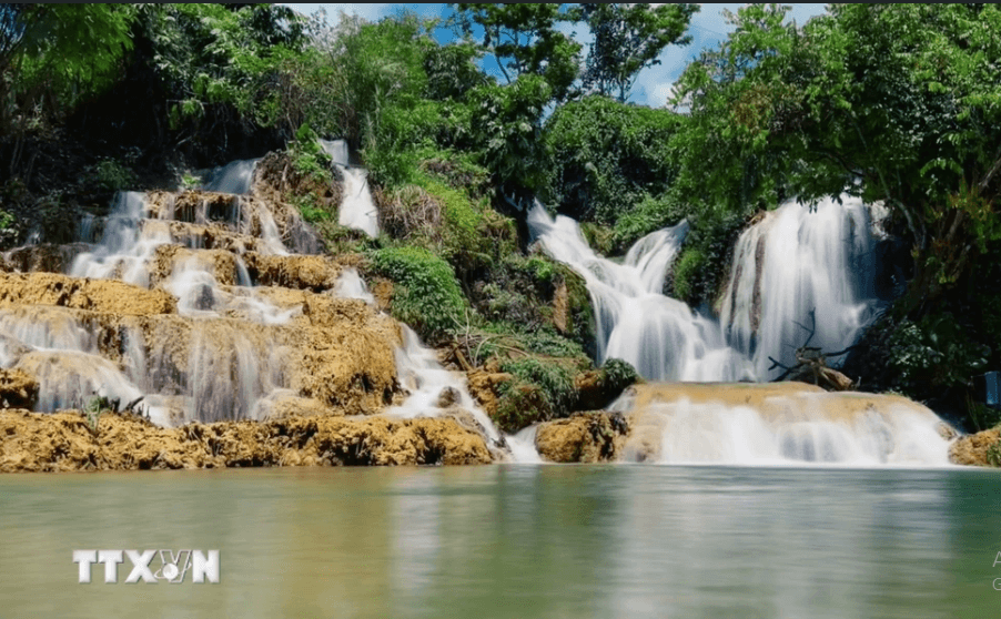Thác Bản Sầm .