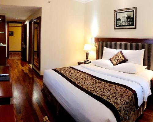 Phòng Deluxe 1 Giường Lớn