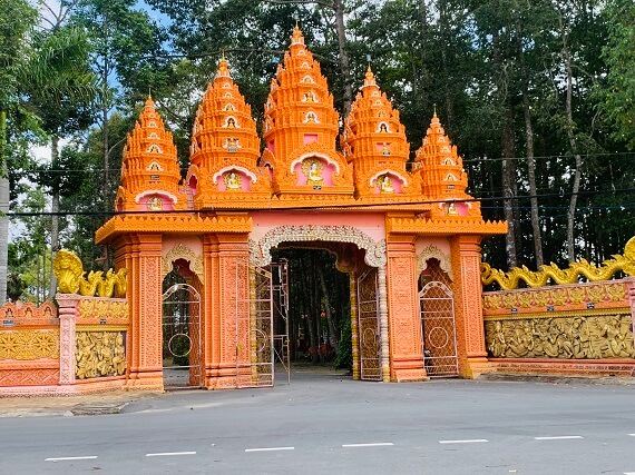 クロイ トゥム チャ パゴダ (旧チャ ティム パゴダ)