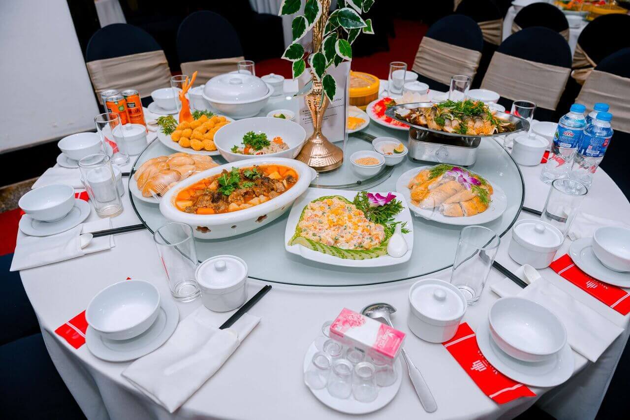 Khách sạn May Plaza