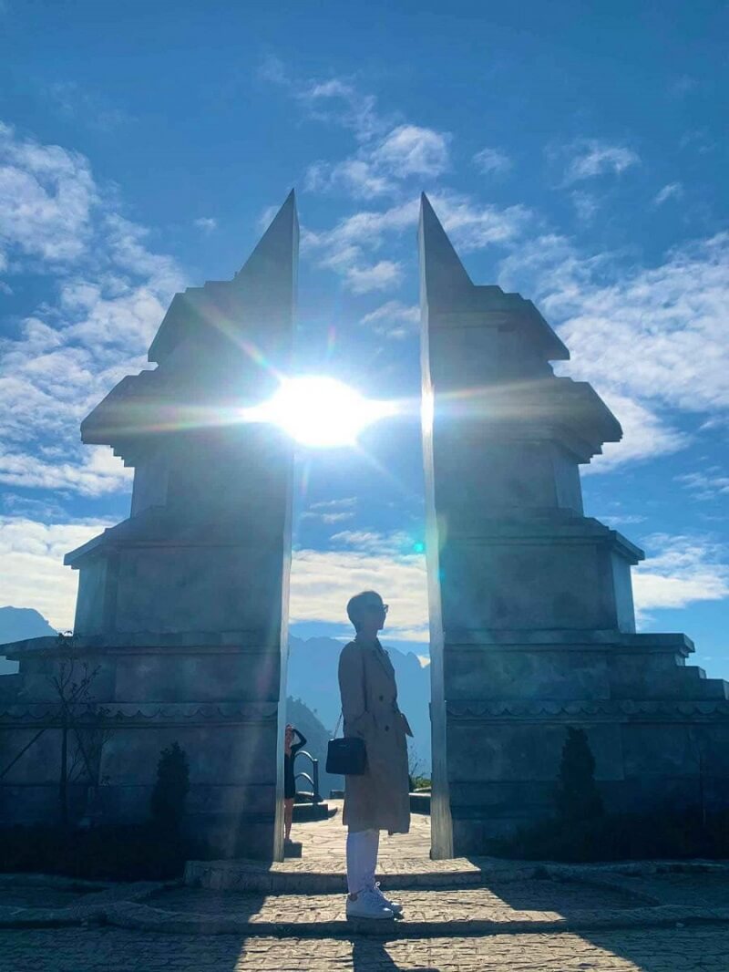 Du lịch cổng trời Sapa