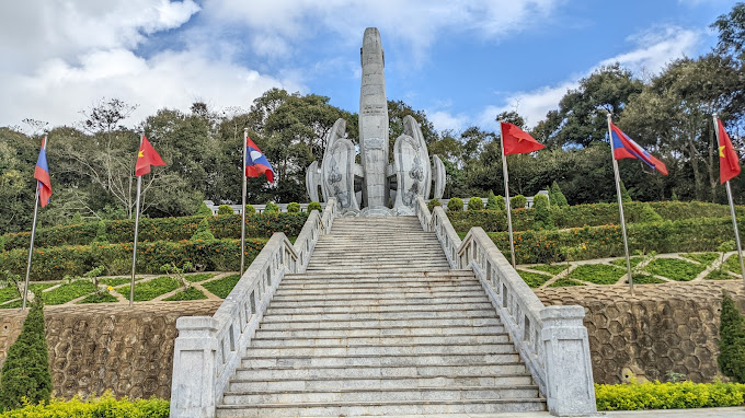 ベトナム - ラオス革命史跡