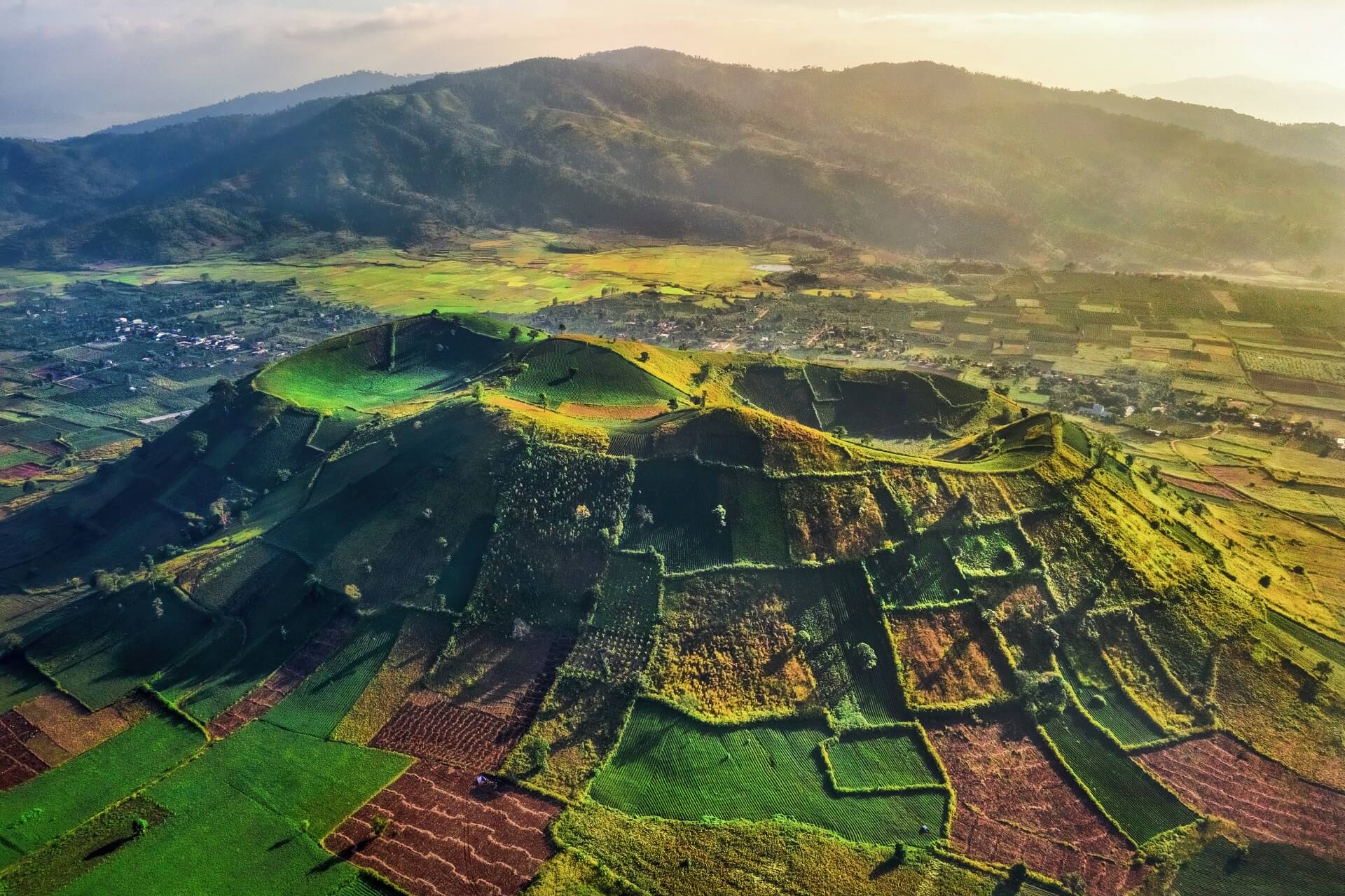 渓谷は広大な緑地帯です