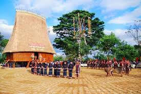 Hình ảnh nhà sàn của người dân Buôn Đôn