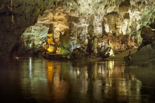 Vẻ đẹp bên trong vườn quốc gia Phong Nha - Kẻ Bàng