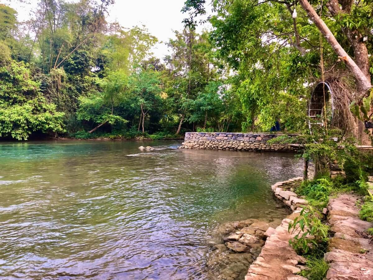 Suối Nặm Thoong .