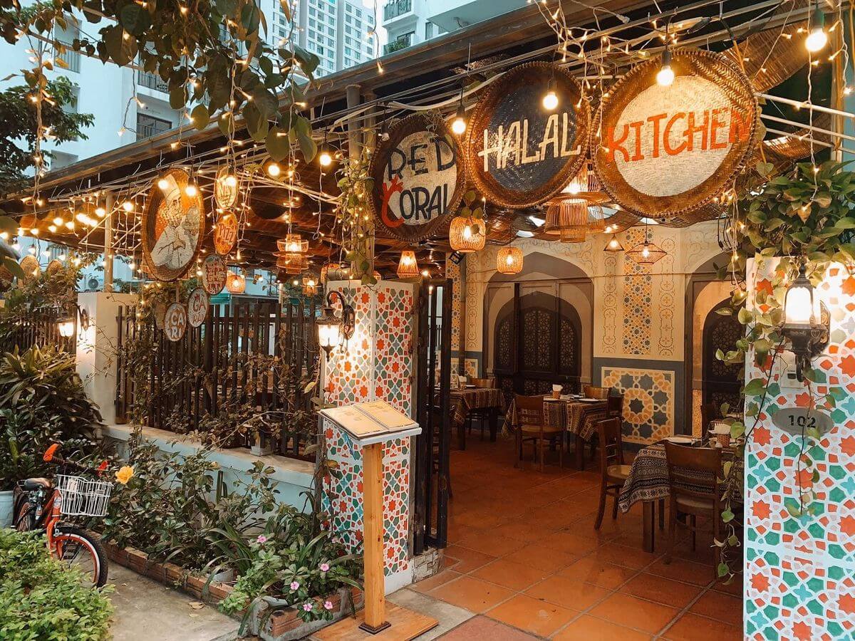 Khám Phá RedCoral Halong: Thiên Đường Ẩm Thực Trung Đông Ngay Tại Quảng Ninh