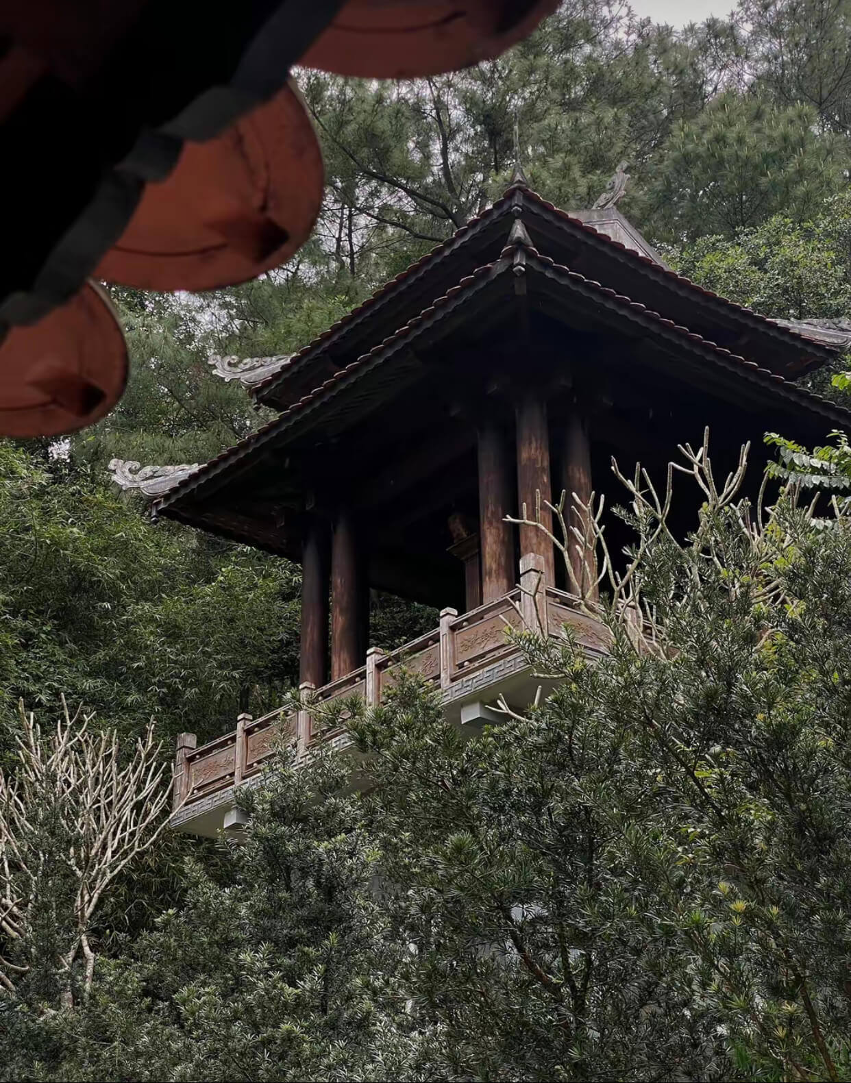 Huyen Khong Son Thuong - Time Gate in the heart of Hue