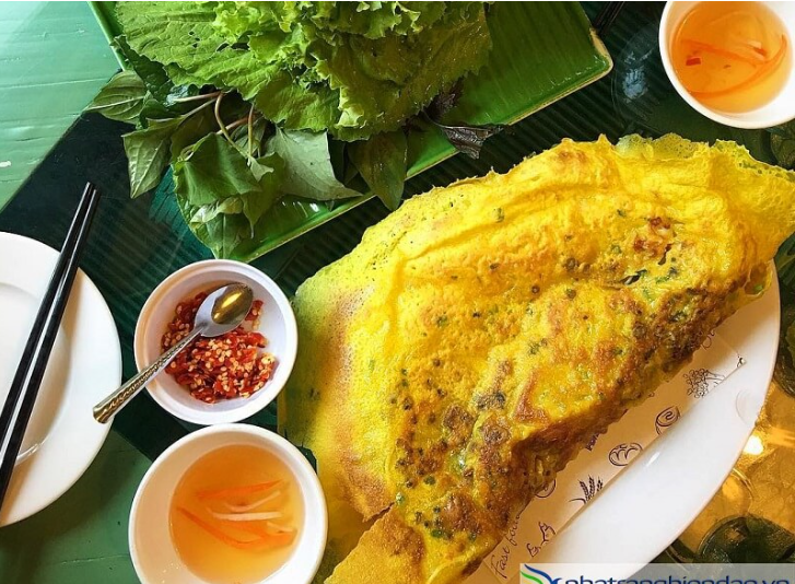 서양식 해산물 팬케이크.