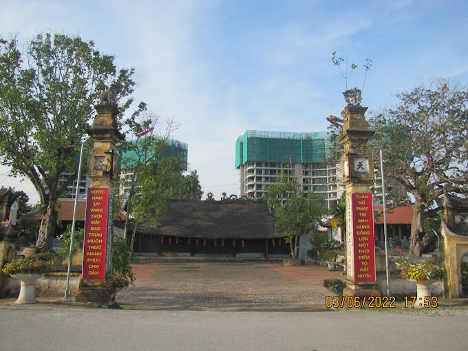 ディンダウとゴー寺院