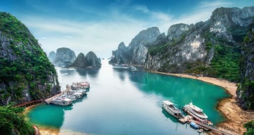 Vịnh Lan Hạ - viên ngọc xanh thiên đường ở Cát Bà