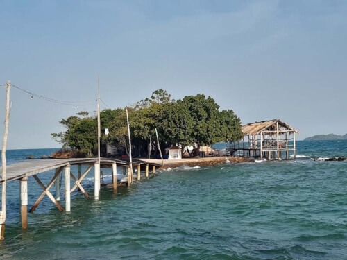 スリル満点の海賊島